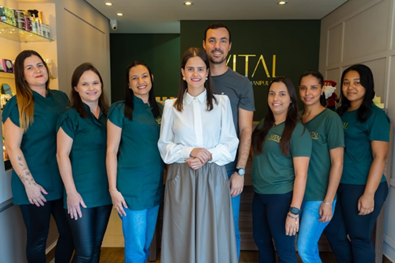 EQUIPE - VITAL FARMÁCIA DE MANIPULAÇÃO